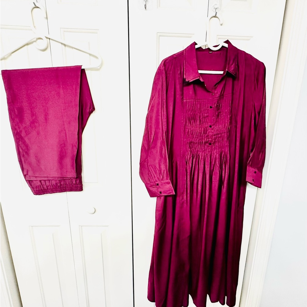 Sale‼️Magenta long Kameez and pants in size 24” with embellishments on collar